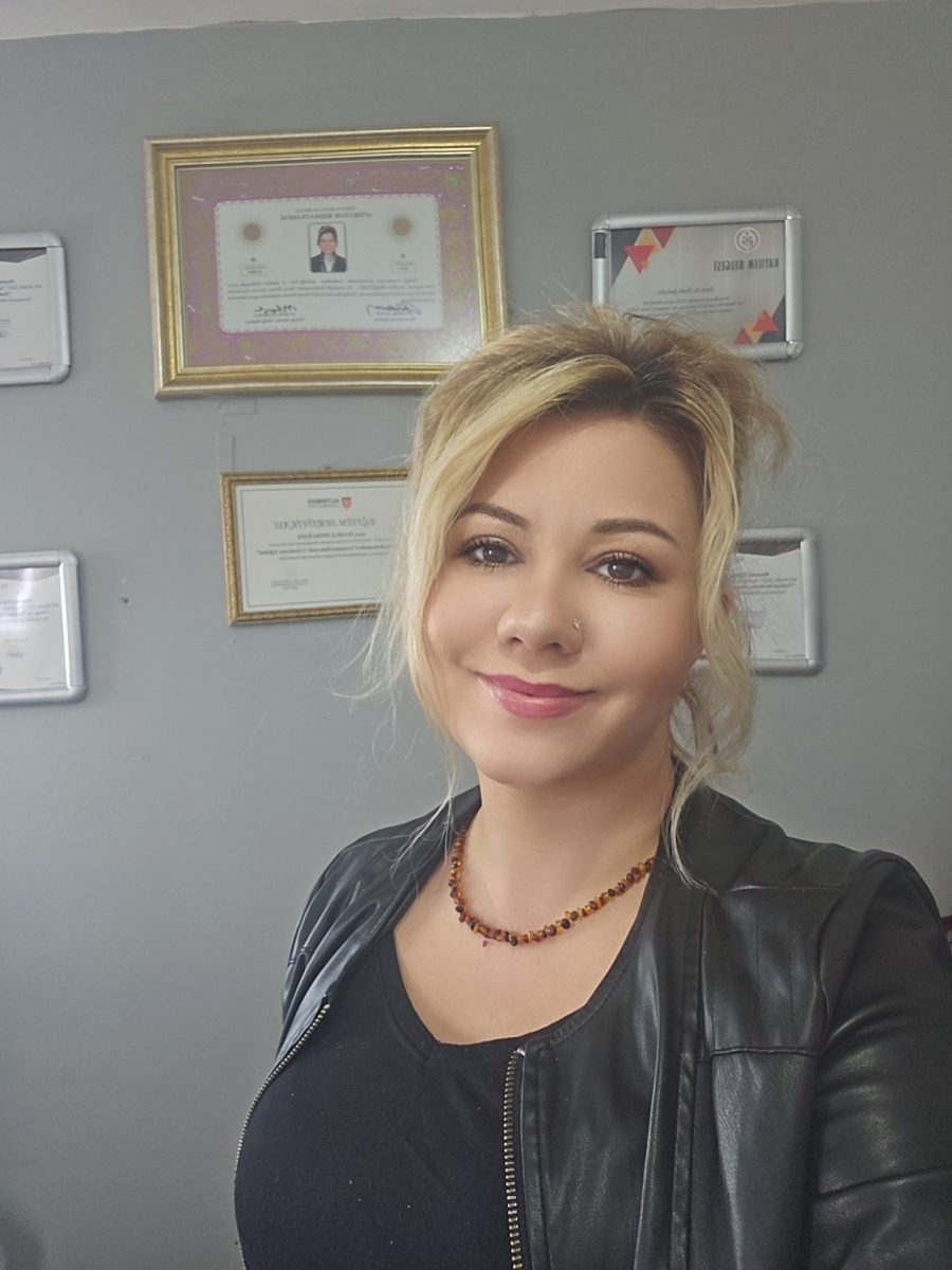 Av. Damla İpekçiler