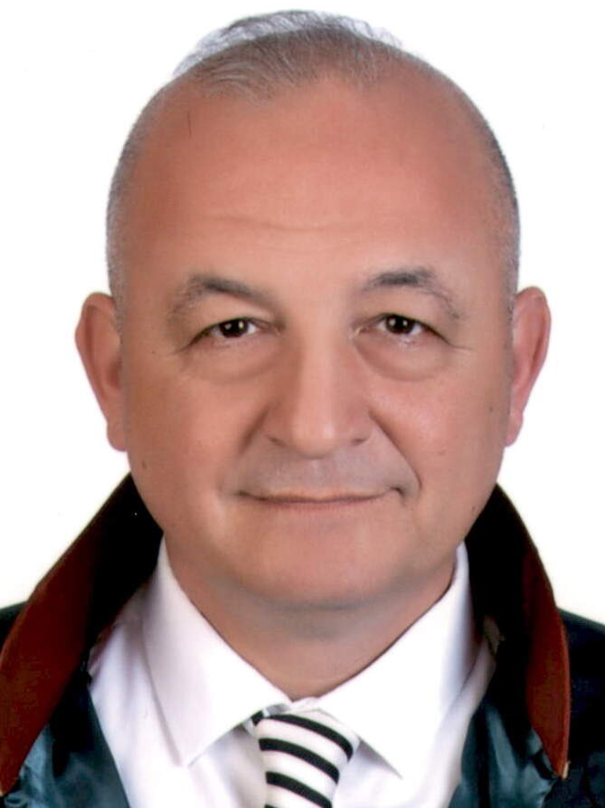 Av. Cüneyd Emre Aykut