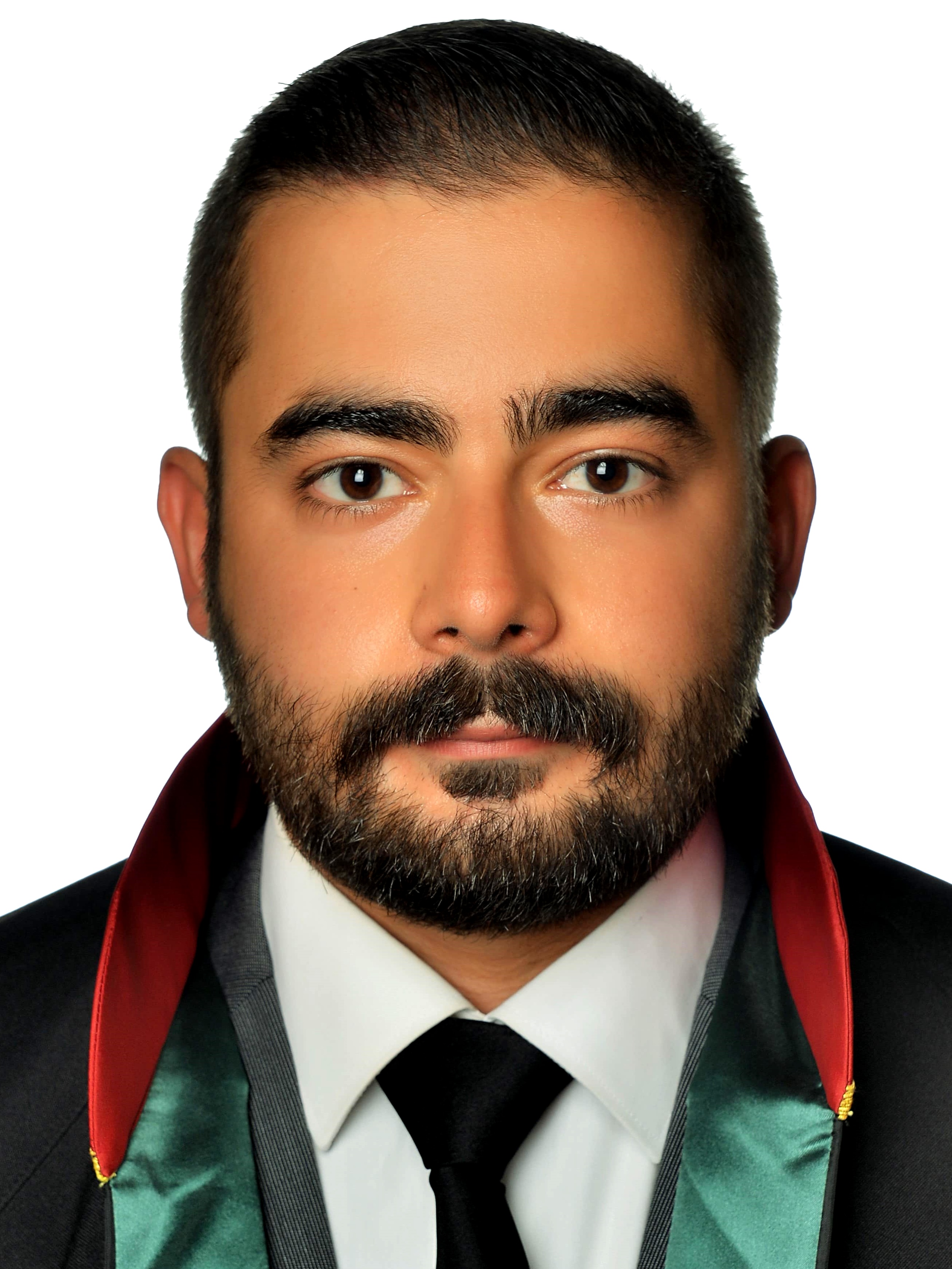 Av. Özgür Apaydin