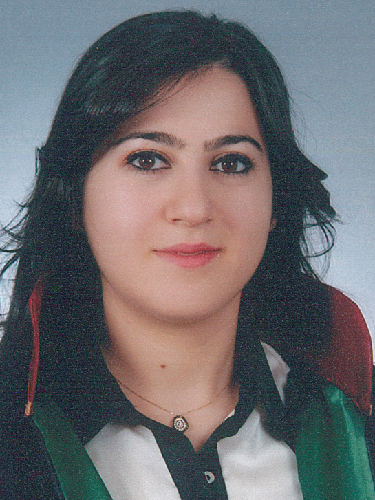Av. Zeynep Us