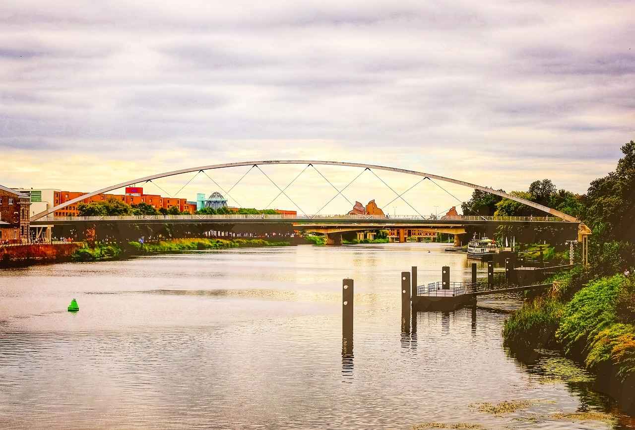 Nafaka ödeyen tarafın maaşına haciz konulabilir mi? Nafaka ödeyen tarafın maaşına haciz konulabilir mi?